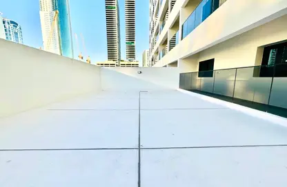 Apartment - 1 Bedroom - 2 Bathrooms for rent in Jumeirah Garden City - Al Satwa - Dubai