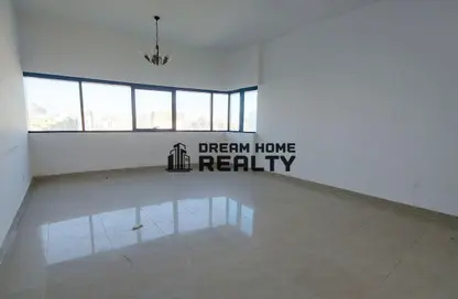 Apartment - 1 Bedroom - 2 Bathrooms for rent in Rasheed Tower 4 - Al Taawun - Sharjah