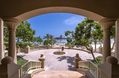 Apartment - 2 Bedrooms - 4 Bathrooms for rent in Al Sultana - Shoreline Apartments - Palm Jumeirah - Dubai