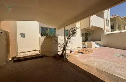 فيلا - 4 غرف نوم - 5 حمامات للايجار في المرايجب - الجيمي - العين