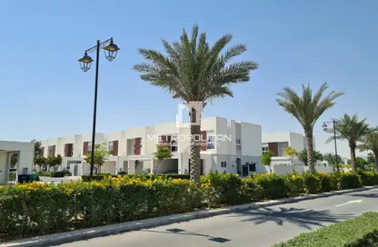 Townhouse - 3 Bedrooms - 4 Bathrooms for sale in Amaranta - Villanova - Dubai Land - Dubai