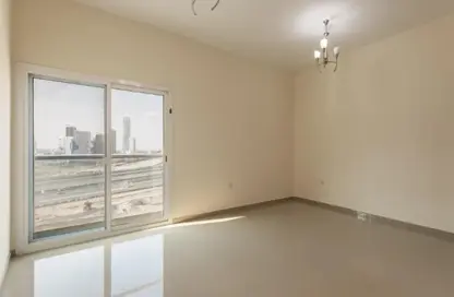 Apartment - Studio - 1 Bathroom for rent in UniEstate Sports Tower - Dubai Sports City - Dubai