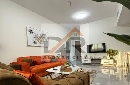 شقة - 2 غرف نوم - 3 حمامات للايجار في مساكن كورنيش عجمان - طريق كورنيش عجمان - عجمان