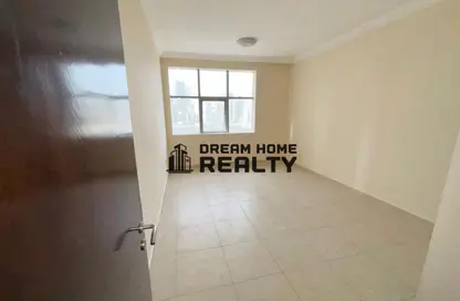 Apartment - 2 Bedrooms - 4 Bathrooms for rent in Zubaidi Building - Al Taawun - Sharjah