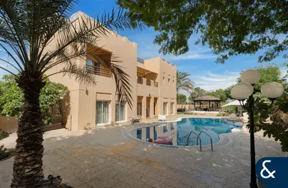 فيلا - 7 غرف نوم - 7 حمامات للبيع في حتان - البحيرات - دبي