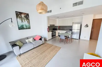 Apartment - 2 Bedrooms - 2 Bathrooms for sale in Hayat Boulevard-1B - Hayat Boulevard - Town Square - Dubai
