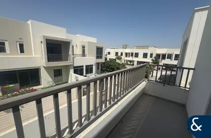 فيلا - 3 غرف نوم - 4 حمامات للايجار في حياة تاون هاوس - تاون سكوير - دبي