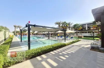 صورة لـ حوض سباحة فيلا - 3 غرف نوم - 4 حمامات للبيع في بيكاديلي غرين - داماك هيلز - دبي ، صورة رقم 1