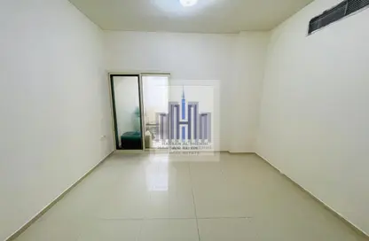 Apartment - 1 Bedroom - 1 Bathroom for rent in Muwailih Building - Muwaileh - Sharjah