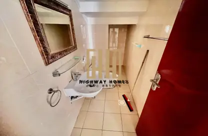 Duplex - 3 Bedrooms - 4 Bathrooms for rent in Al Marwa Tower 1 - Al Marwa Towers - Al Khan - Sharjah