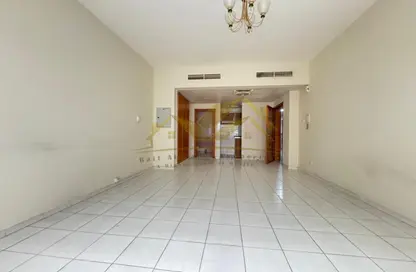 Apartment - Studio - 1 Bathroom for rent in Al Hamriya-1 - Al Hamriya - Bur Dubai - Dubai