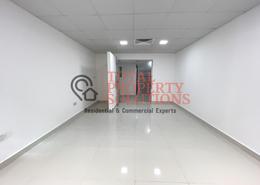 Empty Room image for: Office Space - 4 bathrooms for rent in Khalidiya Towers - Al Khalidiya - Abu Dhabi, Image 1