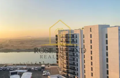 Apartment - 1 Bedroom - 2 Bathrooms for sale in Waters Edge - Yas Island - Abu Dhabi