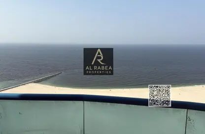 Apartment - 3 Bedrooms - 3 Bathrooms for rent in Corniche Tower - Ajman Corniche Road - Ajman