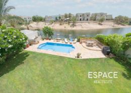 Pool image for: Villa - 4 bedrooms - 3 bathrooms for sale in Regional - Jumeirah Park - Dubai, Image 1