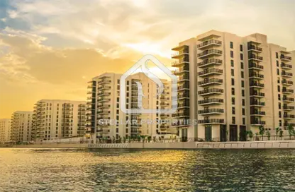 Outdoor Building image for: Apartment - 3 Bedrooms - 4 Bathrooms for sale in Waters Edge - Yas Island - Abu Dhabi, Image 1