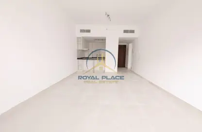 Apartment - 1 Bedroom - 2 Bathrooms for rent in Oxford Building - Jumeirah Village Circle - Dubai