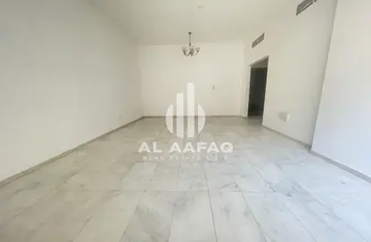 شقة - 2 غرف نوم - 2 حمامات للايجار في شارع التعاون - التعاون - الشارقة