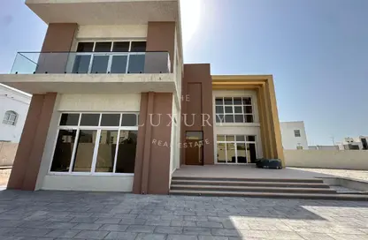 فيلا - 4 غرف نوم - 5 حمامات للايجار في غدير 2 - الغدير - البحيرات - دبي