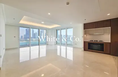Apartment - 3 Bedrooms - 3 Bathrooms for sale in Palace Beach Residence - EMAAR Beachfront - Dubai Harbour - Dubai
