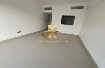 Apartment - 1 Bedroom - 2 Bathrooms for rent in Jeewar - Jumeirah Village Circle - Dubai