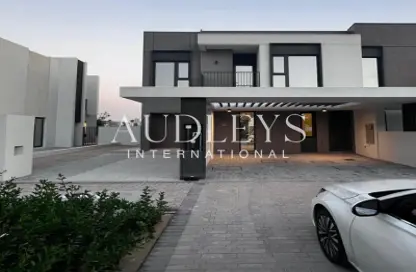 Villa - 4 Bedrooms - 4 Bathrooms for rent in Greenviews 2 - EMAAR South - Dubai South (Dubai World Central) - Dubai