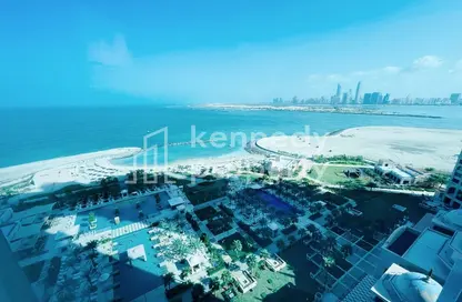 Apartment - 3 Bedrooms - 4 Bathrooms for sale in Fairmont Marina Residences - The Marina - Abu Dhabi