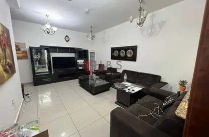 Apartment - 1 Bedroom - 2 Bathrooms for sale in Marina Pinnacle - Dubai Marina - Dubai