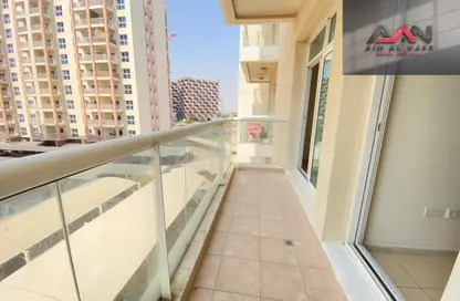 Apartment - 1 Bedroom - 1 Bathroom for rent in Mazaya 7 - Queue Point - Dubai Land - Dubai