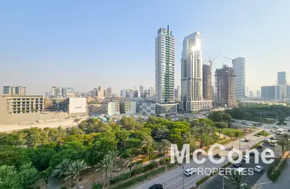 Apartment - 1 Bedroom - 2 Bathrooms for rent in Binghatti Tulip - Jumeirah Village Circle - Dubai