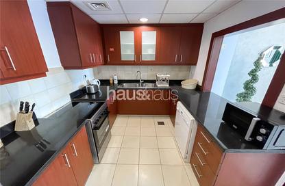 Apartment - 2 Bedrooms - 3 Bathrooms for rent in Rimal 6 - Rimal - Jumeirah Beach Residence - Dubai