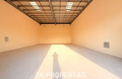 Warehouse - Studio - 1 Bathroom for rent in Al Sajaa Industrial - Al Sajaa - Sharjah