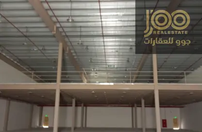 مستودع - استوديو - 2 حمامات للايجار في أم الثعوب - أم القيوين