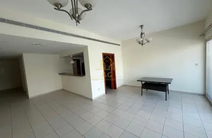 Apartment - 2 Bedrooms - 2 Bathrooms for rent in Al Thayyal 3 - Al Thayyal - Greens - Dubai