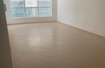 Apartment - 2 Bedrooms - 3 Bathrooms for sale in Al Khan - Sharjah