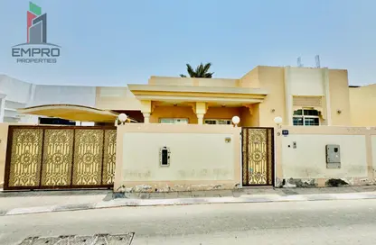 Villa - Studio - 3 Bathrooms for rent in Jumeirah 1 Villas - Jumeirah 1 - Jumeirah - Dubai