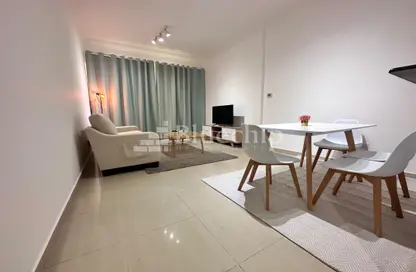 شقة - غرفة نوم - 2 حمامات للايجار في برج مانشستر - دبي مارينا - دبي