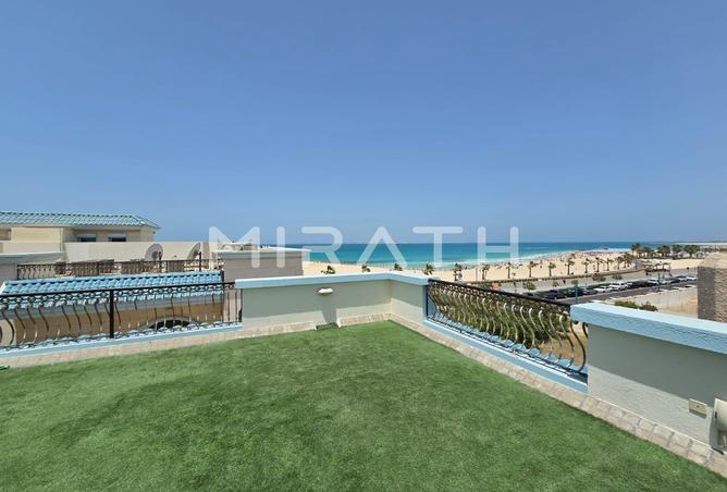 Villa - 5 Bedrooms - 6 Bathrooms for rent in Umm Suqeim 2 Villas - Umm Suqeim 2 - Umm Suqeim - Dubai