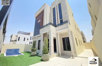 Villa - 6 Bedrooms - 7+ Bathrooms for sale in Al Alia - Ajman