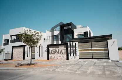 Villa - 5 Bedrooms - 7 Bathrooms for sale in Al Merief - Khalifa City - Abu Dhabi