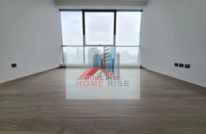Apartment - 2 Bedrooms - 3 Bathrooms for rent in La Plage Tower - Al Mamzar - Sharjah - Sharjah