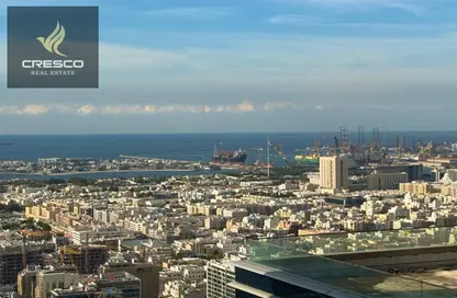 شقة - 2 غرف نوم - 4 حمامات للايجار في بلو تاور - شارع الشيخ زايد - دبي