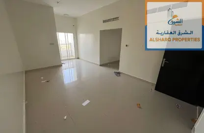 شقة - 2 غرف نوم - 2 حمامات للايجار في مساكن كورنيش عجمان - طريق كورنيش عجمان - عجمان