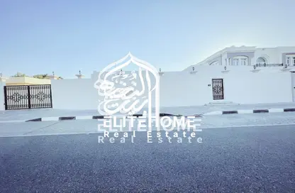 Villa - 3 Bedrooms - 5 Bathrooms for sale in Al Darari - Mughaidir - Sharjah Villa - 3 Bedrooms - 5 Bathrooms for sale in Al Darari - Mughaidir - Sharjah