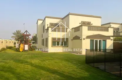 Villa - 4 Bedrooms - 5 Bathrooms for rent in District 3 - Jumeirah Park - Dubai