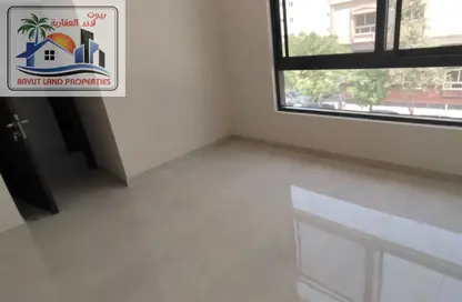شقة - غرفة نوم - 1 حمام للايجار في الثاني مويلح - تجارية مويلح - الشارقة