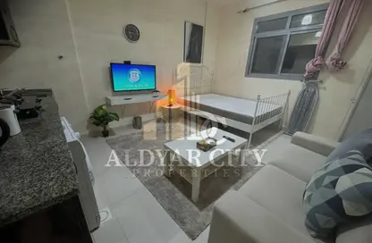 Apartment - Studio - 1 Bathroom for rent in Ajman 44 building - Al Hamidiya 1 - Al Hamidiya - Ajman