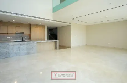Empty Room image for: Villa - 3 Bedrooms - 4 Bathrooms for rent in Villa Amalfi - Jumeirah Bay Island - Jumeirah - Dubai, Image 1