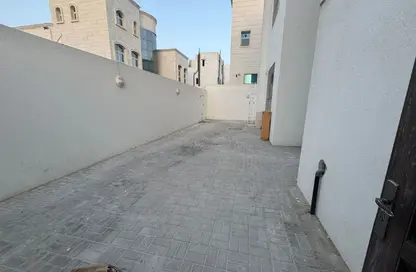 Apartment - 3 Bedrooms - 4 Bathrooms for rent in Madinat Al Riyad - Abu Dhabi