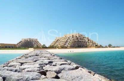 شقة - غرفة نوم - 2 حمامات للبيع في ياقوت - باب البحر - جزيرة المرجان - رأس الخيمة